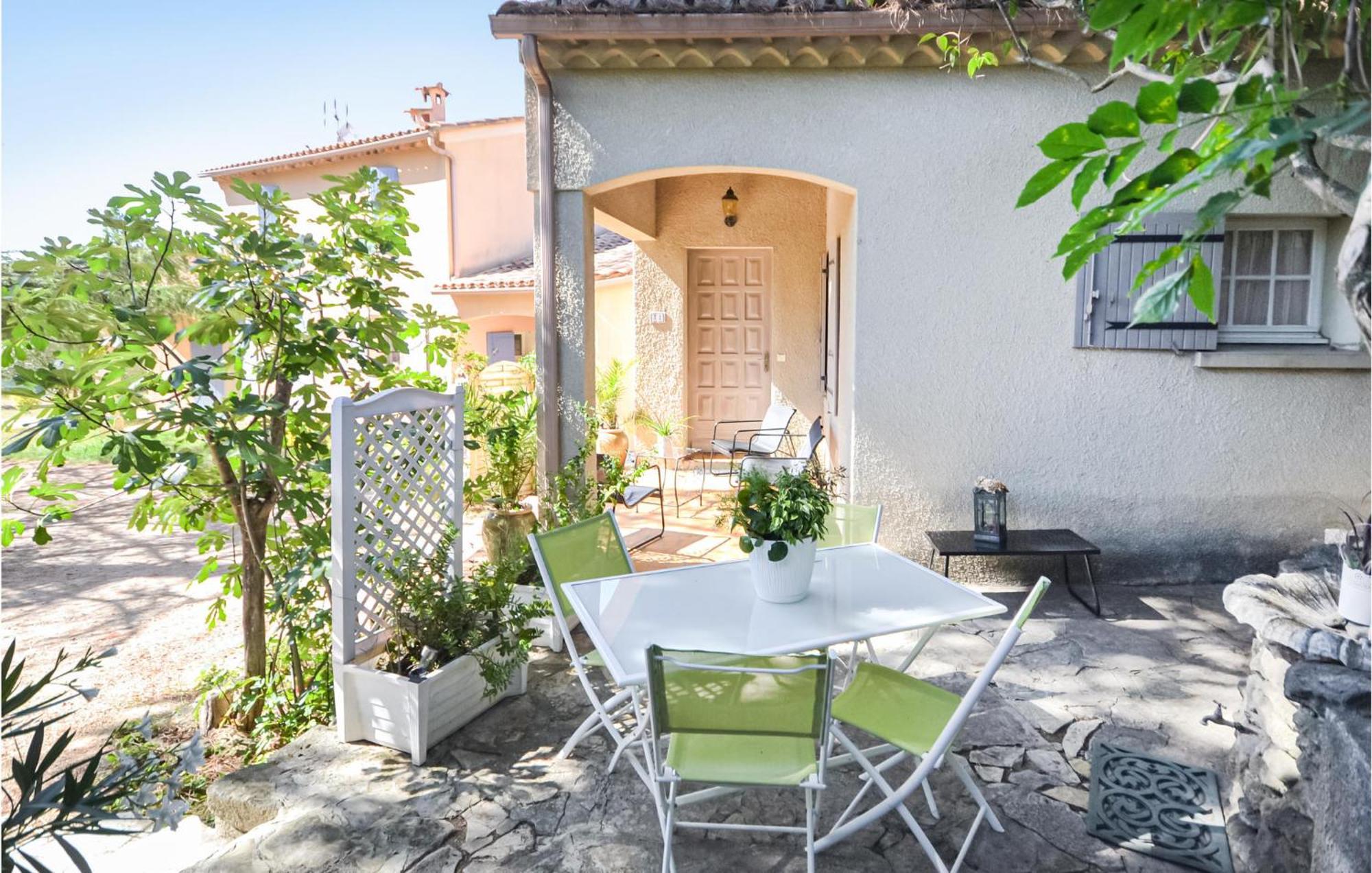 1 Bedroom Pet Friendly Home In Entrechaux Exteriör bild