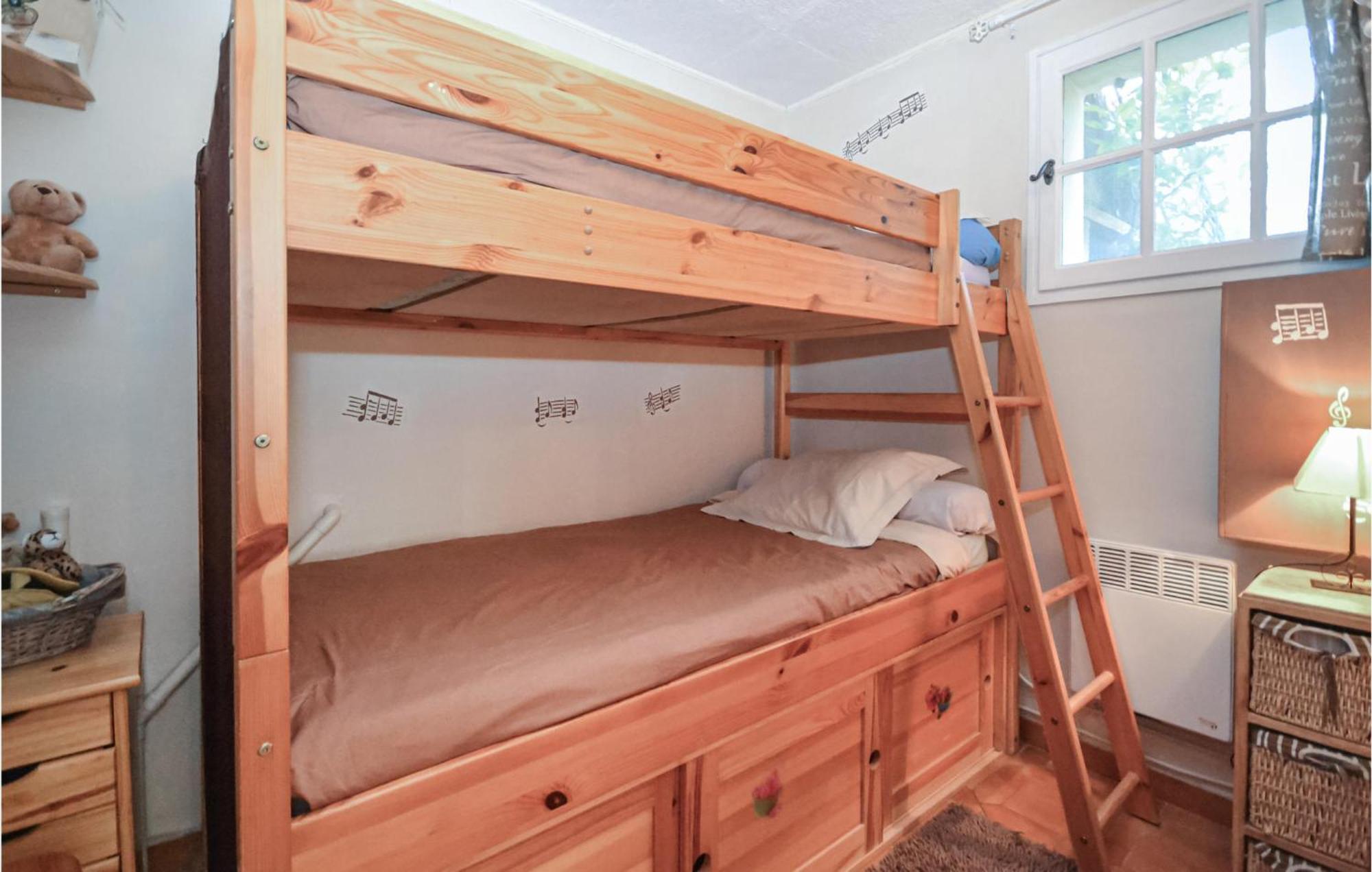 1 Bedroom Pet Friendly Home In Entrechaux Rum bild